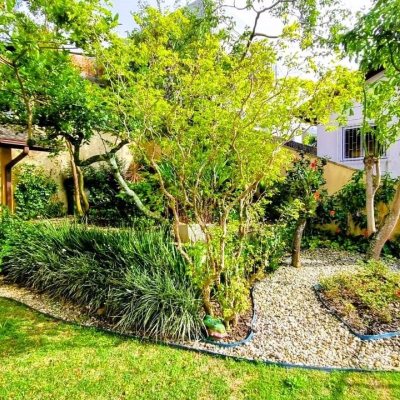 Casa Residencial com 207m², 3 quartos, 1 suíte, 2 garagens, no bairro Roçado em São José