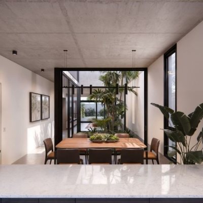 Casa em Condomínio com 183m², 3 quartos, 3 suítes, 2 garagens, no bairro Ingleses do Rio Vermelho em Florianópolis