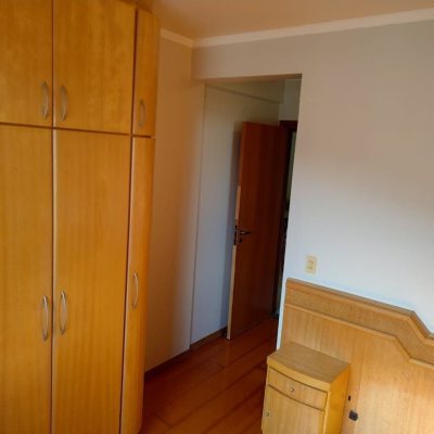 Apartamentos com 76m², 2 quartos, 1 suíte, 1 garagem, no bairro Centro em Florianópolis