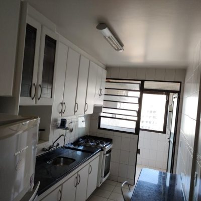 Apartamentos com 76m², 2 quartos, 1 suíte, 1 garagem, no bairro Centro em Florianópolis