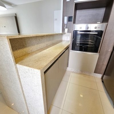 Apartamentos com 95m², 3 quartos, 1 suíte, 2 garagens, no bairro Jurerê em Florianópolis