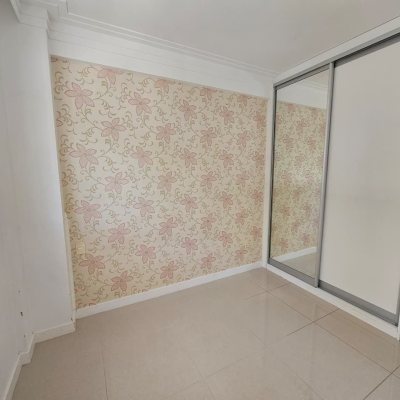 Apartamentos com 95m², 3 quartos, 1 suíte, 2 garagens, no bairro Jurerê em Florianópolis