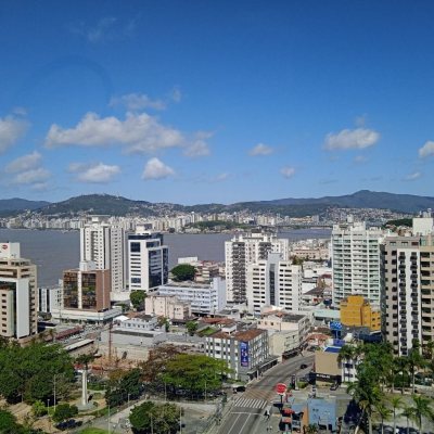 Sala com 24m², 1 garagem, no bairro Estreito em Florianópolis