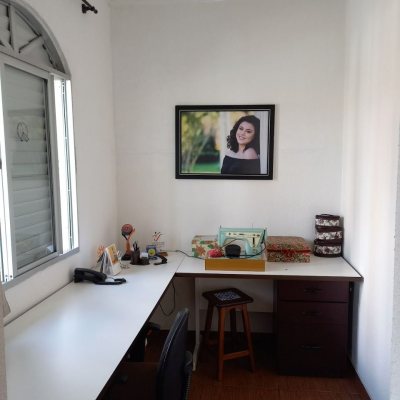 Casa Residencial com 156m², 4 quartos, 1 suíte, 3 garagens, no bairro Barreiros em São José