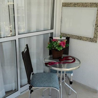 Apartamentos com 99m², 3 quartos, 1 suíte, 1 garagem, no bairro Coqueiros em Florianópolis