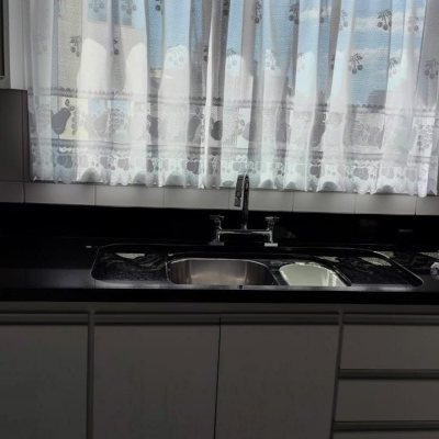 Apartamentos com 99m², 3 quartos, 1 suíte, 1 garagem, no bairro Coqueiros em Florianópolis