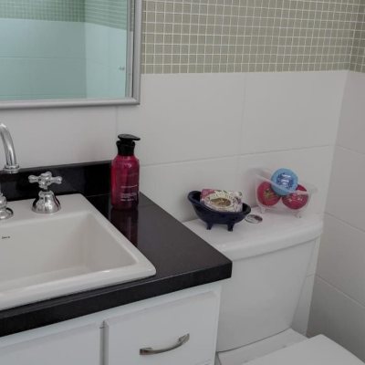 Apartamentos com 99m², 3 quartos, 1 suíte, 1 garagem, no bairro Coqueiros em Florianópolis