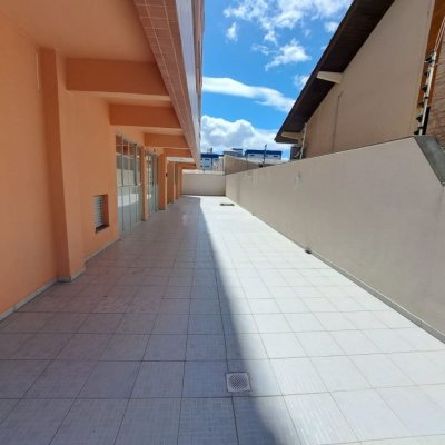 Apartamentos com 39m², 1 quarto, 1 garagem, no bairro Barreiros em São José