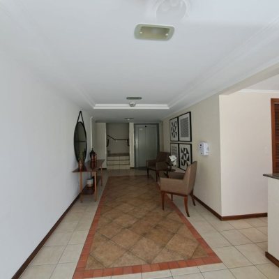 Apartamentos com 39m², 1 quarto, 1 garagem, no bairro Barreiros em São José