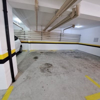 Apartamentos com 39m², 1 quarto, 1 garagem, no bairro Barreiros em São José