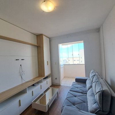 Apartamentos com 39m², 1 quarto, 1 garagem, no bairro Barreiros em São José