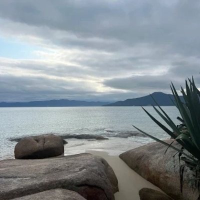 Casa Residencial com 298m², 5 quartos, 1 suíte, 6 garagens, no bairro Daniela em Florianópolis