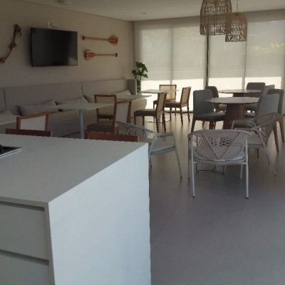 Loft com 53m², 1 quarto, 1 suíte, 1 garagem, no bairro Lagoa Da Conceição em Florianópolis