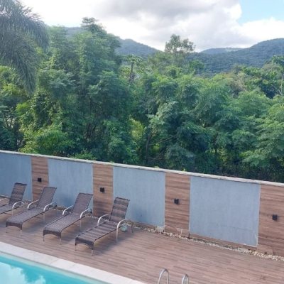 Casa Residencial com 136m², 2 quartos, 1 garagem, no bairro Rio Tavares em Florianópolis