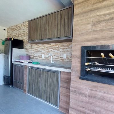 Casa Residencial com 136m², 2 quartos, 1 garagem, no bairro Rio Tavares em Florianópolis