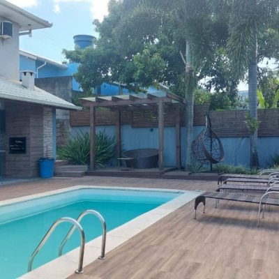 Casa Residencial com 136m², 2 quartos, 1 garagem, no bairro Rio Tavares em Florianópolis