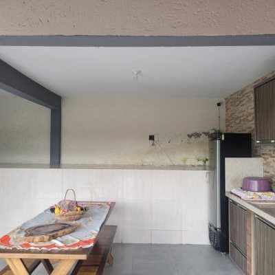 Casa Residencial com 136m², 2 quartos, 1 garagem, no bairro Rio Tavares em Florianópolis