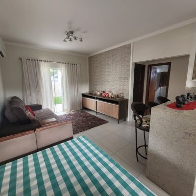 Casa Residencial com 136m², 2 quartos, 1 garagem, no bairro Rio Tavares em Florianópolis