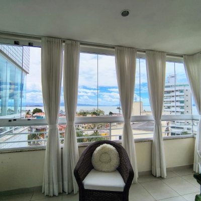 Apartamentos com 120m², 4 quartos, 1 suíte, 3 garagens, no bairro Balneário em Florianópolis