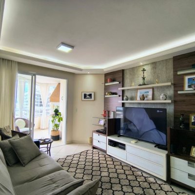 Apartamentos com 120m², 4 quartos, 1 suíte, 3 garagens, no bairro Balneário em Florianópolis