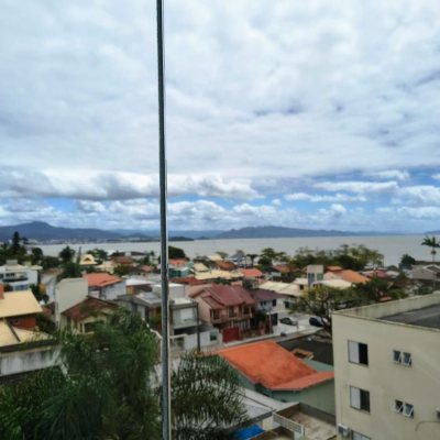 Apartamentos com 120m², 4 quartos, 1 suíte, 3 garagens, no bairro Balneário em Florianópolis