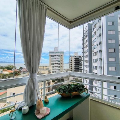 Apartamentos com 120m², 4 quartos, 1 suíte, 3 garagens, no bairro Balneário em Florianópolis