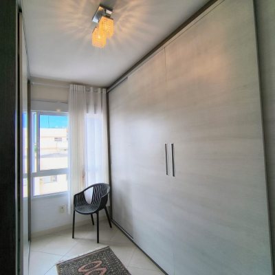 Apartamentos com 120m², 4 quartos, 1 suíte, 3 garagens, no bairro Balneário em Florianópolis