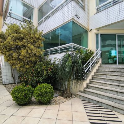 Apartamentos com 120m², 4 quartos, 1 suíte, 3 garagens, no bairro Balneário em Florianópolis