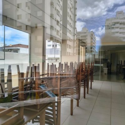 Apartamentos com 120m², 4 quartos, 1 suíte, 3 garagens, no bairro Balneário em Florianópolis