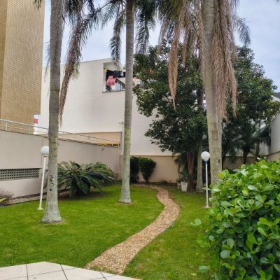 Apartamentos com 120m², 4 quartos, 1 suíte, 3 garagens, no bairro Balneário em Florianópolis