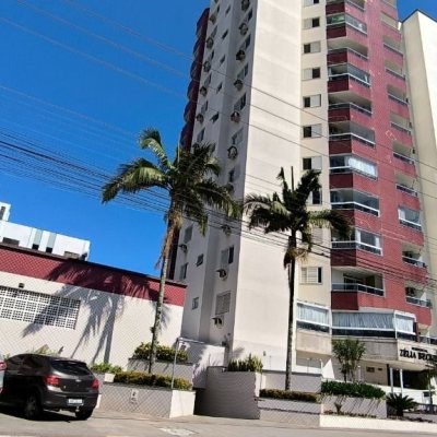 Apartamentos com 135m², 4 quartos, 3 suítes, 2 garagens, no bairro Estreito em Florianópolis