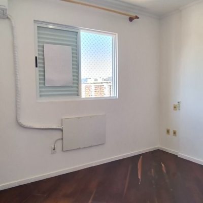 Apartamentos com 135m², 4 quartos, 3 suítes, 2 garagens, no bairro Estreito em Florianópolis