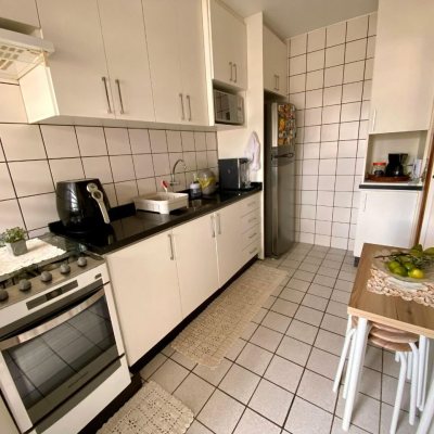 Apartamentos com 61m², 2 quartos, 1 garagem, no bairro Pantanal em Florianópolis