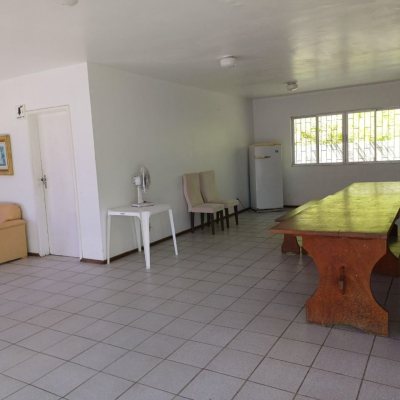 Apartamentos com 61m², 2 quartos, 1 garagem, no bairro Pantanal em Florianópolis