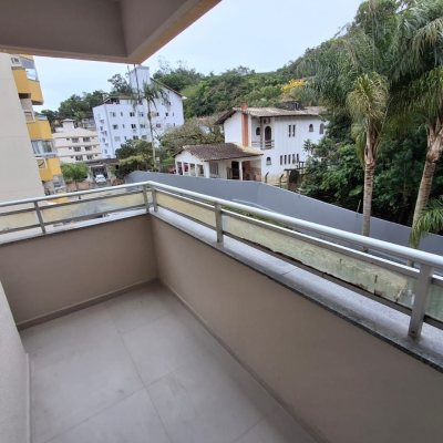 Apartamentos com 66m², 2 quartos, 1 suíte, no bairro Saco Grande em Florianópolis