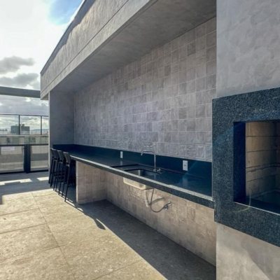 Apartamentos com 37m², 1 quarto, 1 garagem, no bairro Centro em Florianópolis