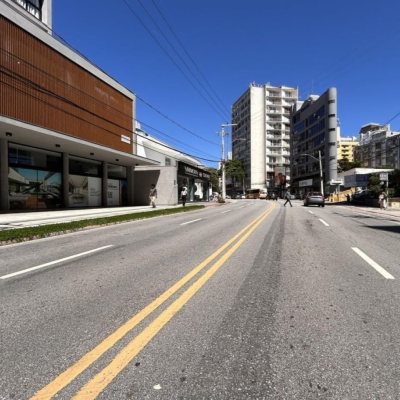 Apartamentos com 37m², 1 quarto, 1 garagem, no bairro Centro em Florianópolis