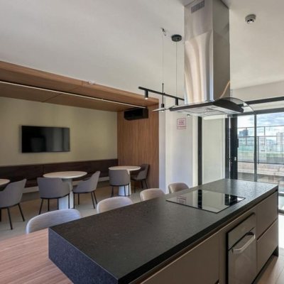 Apartamentos com 37m², 1 quarto, 1 garagem, no bairro Centro em Florianópolis