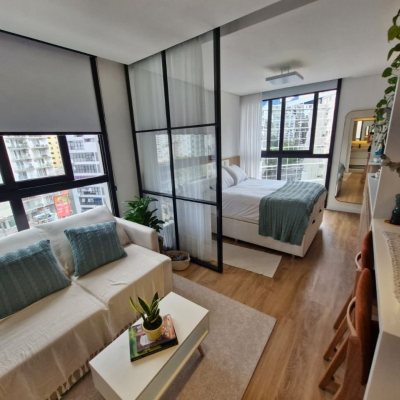 Apartamentos com 37m², 1 quarto, 1 garagem, no bairro Centro em Florianópolis