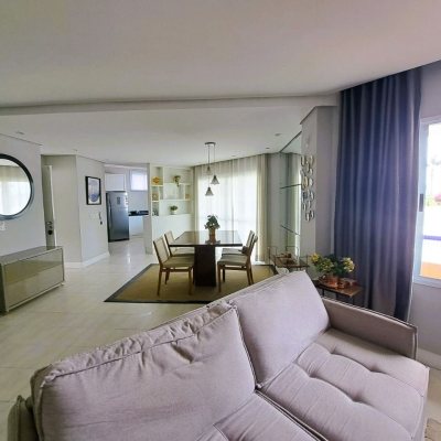 Casa Residencial com 206m², 4 quartos, 3 suítes, 4 garagens, no bairro Ponta De Baixo em São José