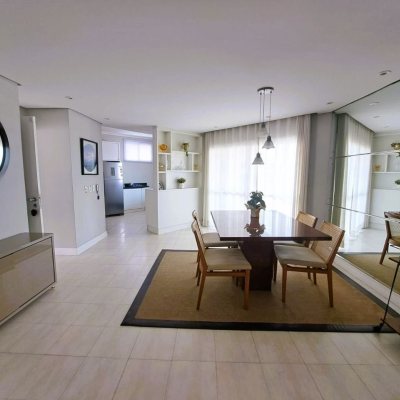 Casa Residencial com 206m², 4 quartos, 3 suítes, 4 garagens, no bairro Ponta De Baixo em São José