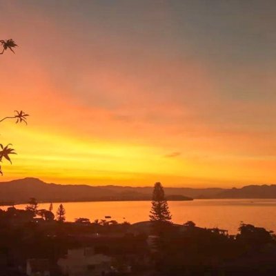 Cobertura com 337m², 3 quartos, 1 suíte, 2 garagens, no bairro Balneário em Florianópolis