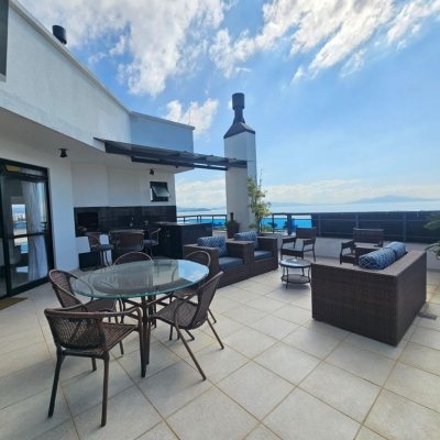 Cobertura com 337m², 3 quartos (sendo 1 suíte), 3 garagens, no bairro Balneário em Florianópolis