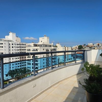 Cobertura com 337m², 3 quartos (sendo 1 suíte), 3 garagens, no bairro Balneário em Florianópolis