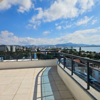 Cobertura com 337m², 3 quartos (sendo 1 suíte), 3 garagens, no bairro Balneário em Florianópolis