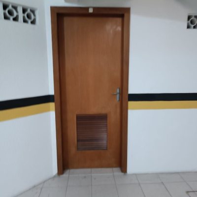 Apartamentos com 151m², 4 quartos (sendo 1 suíte), 2 garagens, no bairro Centro em Florianópolis