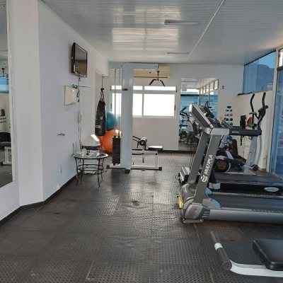 Apartamentos com 151m², 4 quartos (sendo 1 suíte), 2 garagens, no bairro Centro em Florianópolis