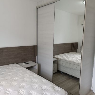 Apartamentos com 151m², 4 quartos (sendo 1 suíte), 2 garagens, no bairro Centro em Florianópolis