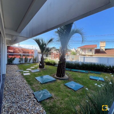 Apartamentos com 60m², 2 quartos, 1 suíte, 1 garagem, no bairro Areias em São José