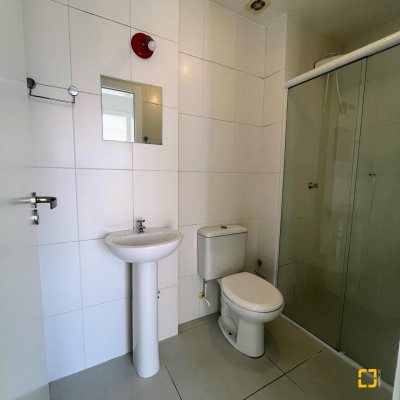 Apartamentos com 60m², 2 quartos, 1 suíte, 1 garagem, no bairro Areias em São José